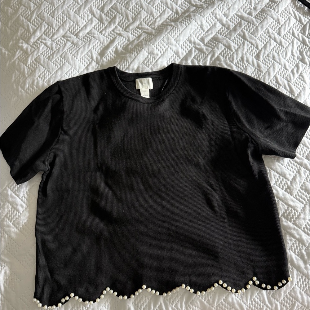 H&M Black Short Sleeve Top with Pearl-Scalloped Hem